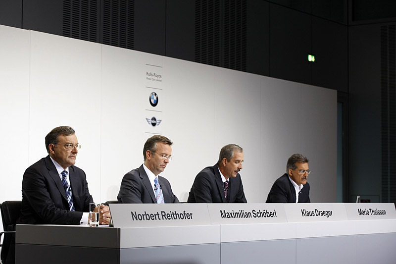 �~�����w����BMW�{�Ђł�F1�P�ޔ��\��B������m���x���g�E���C�g�z�[�t�@�[��A�}�L�V�~���A���E�V�F�[�x�[�� �R�[�|���[�g�E�A�t�F�A�[�Y�{�����A�N���E�X�E�h���[�K�[�J���S��������A�}���I�E�^�C�Z�� ���[�^�[�X�|�[�c�E�}�l�[�W���O�f�B���N�^�[