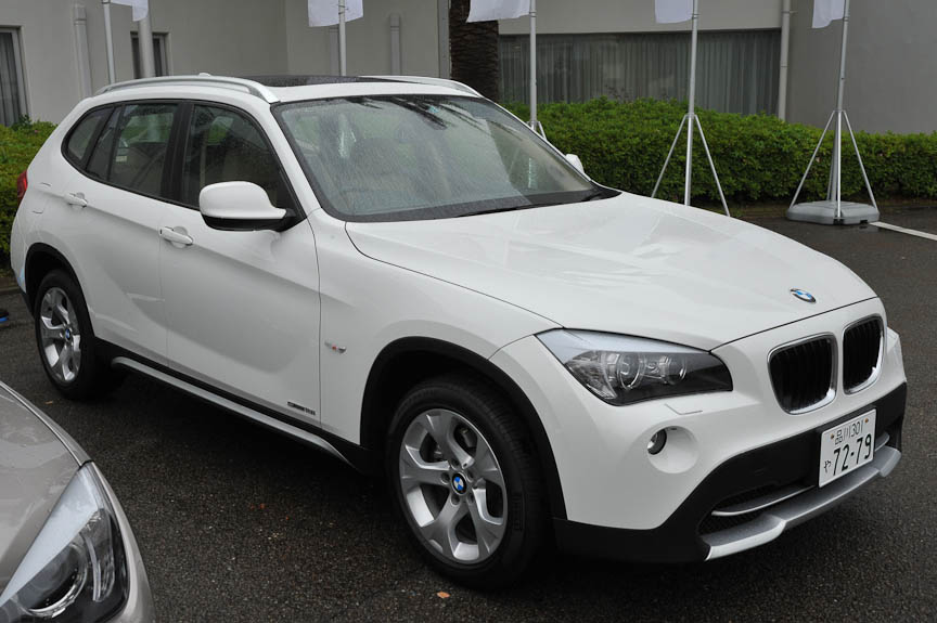 sDrive18i�B�O�ς̈Ⴂ�̓T�C�h�t�F���_�[�̃o�b�a�ƁA�Б�1�{�o���ɂȂ�e�[���p�C�v�A�z�C�[��