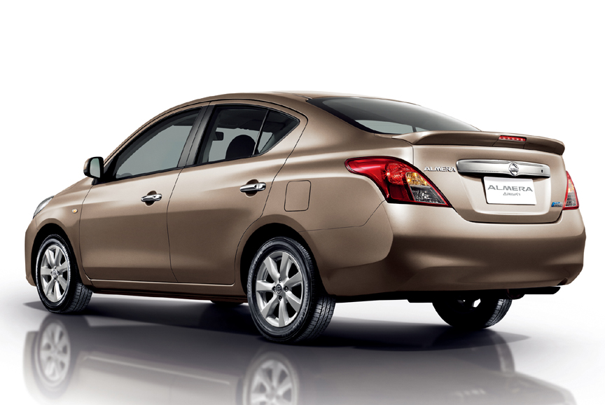 Uit Thailand, dat geldt waarschijnlijk ook voor de Almera. Nu ook lev