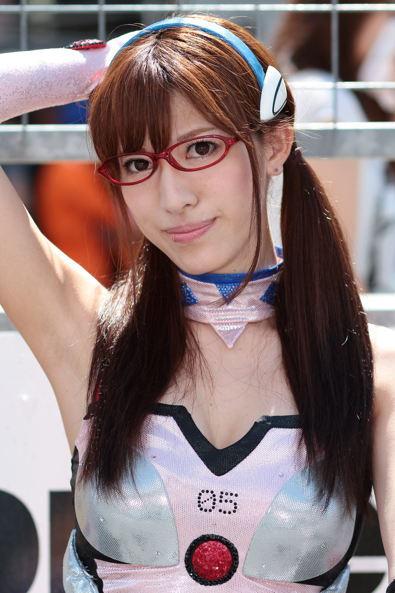 エヴァンゲリオンレーシング レースクイーン2011 直筆サイン入り B2