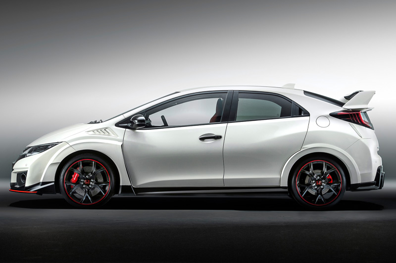 【自動車】欧州向け新型「シビック TYPE R」発表　ニュル北コースを7分50秒　2015/03/04