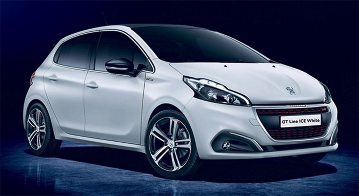 プジョー、“氷”をイメージしたつや消し塗装の「208 GT Line アイス