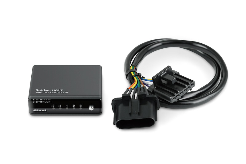 ピボット、欧州車向けスロットルコントローラー「3-drive・LIGHT