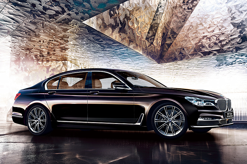BMW、限定30台の“最上のラグジュアリーモデル”「750Li Individual Edition」 - Car Watch