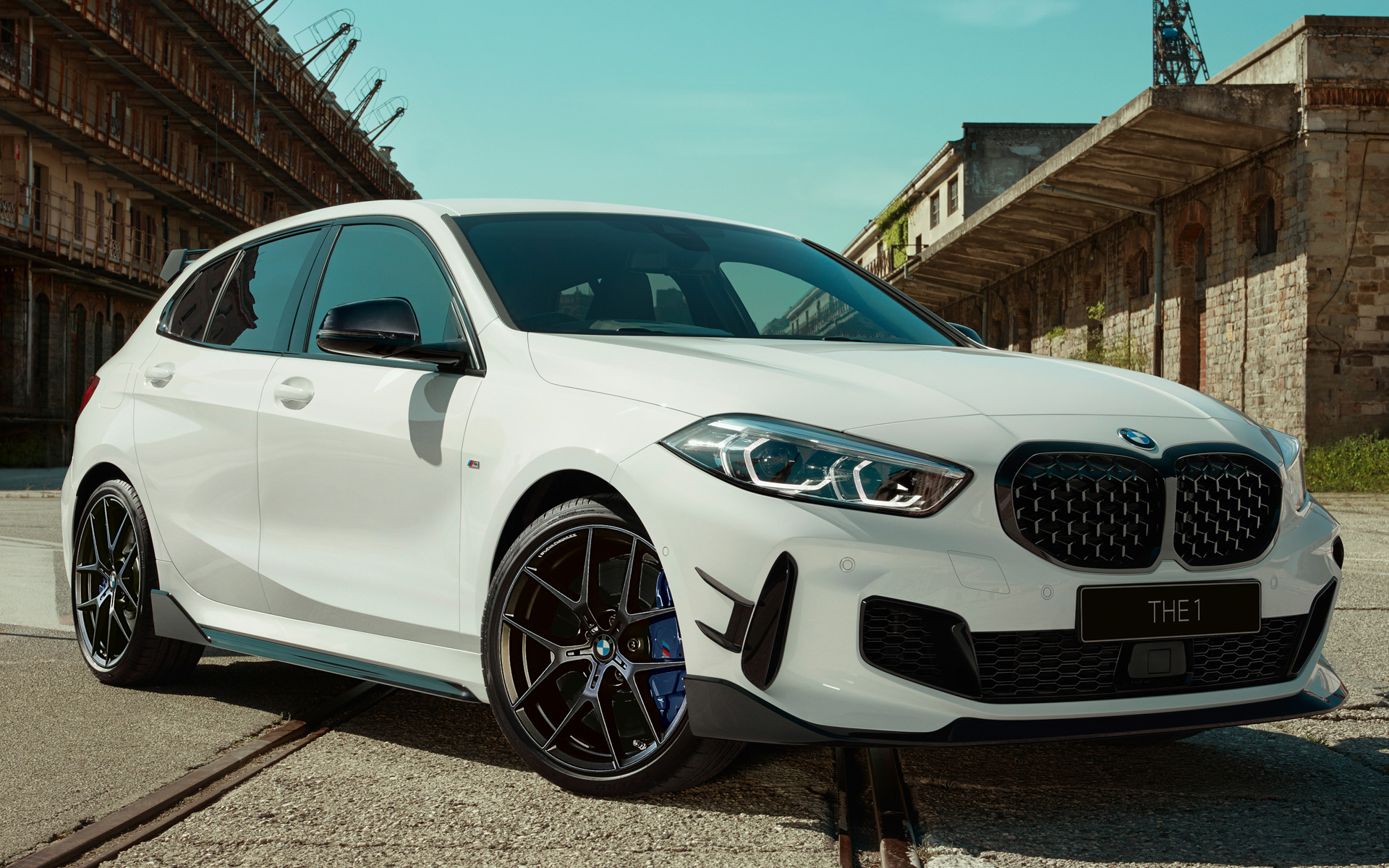 BMW限定40台M135i xDrive ストリートレーサー BMWオンラインストアで9月9日受注開始 Car Watch