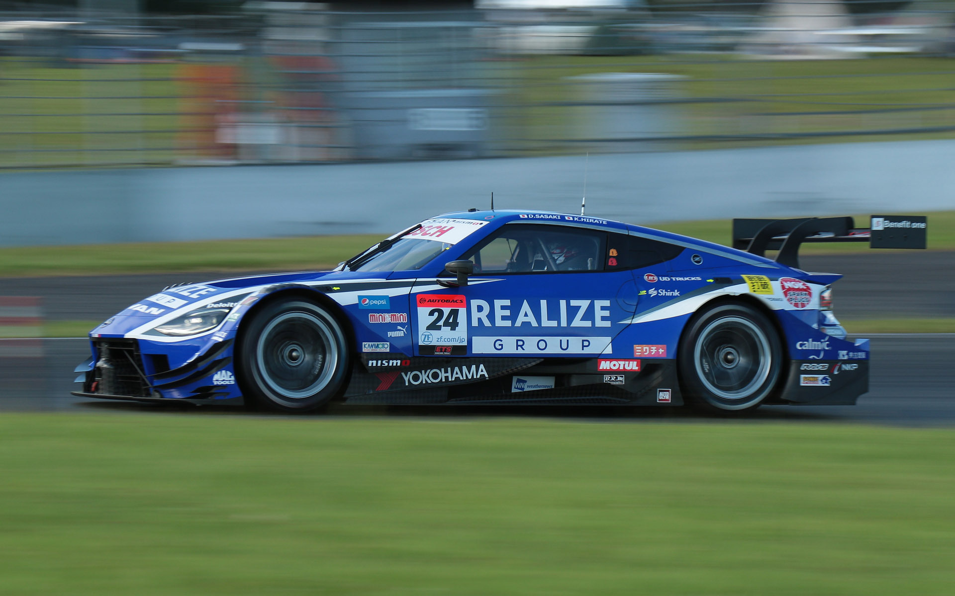 Realize Corporation Advan Z Wins Pole Position At Autobacs Super