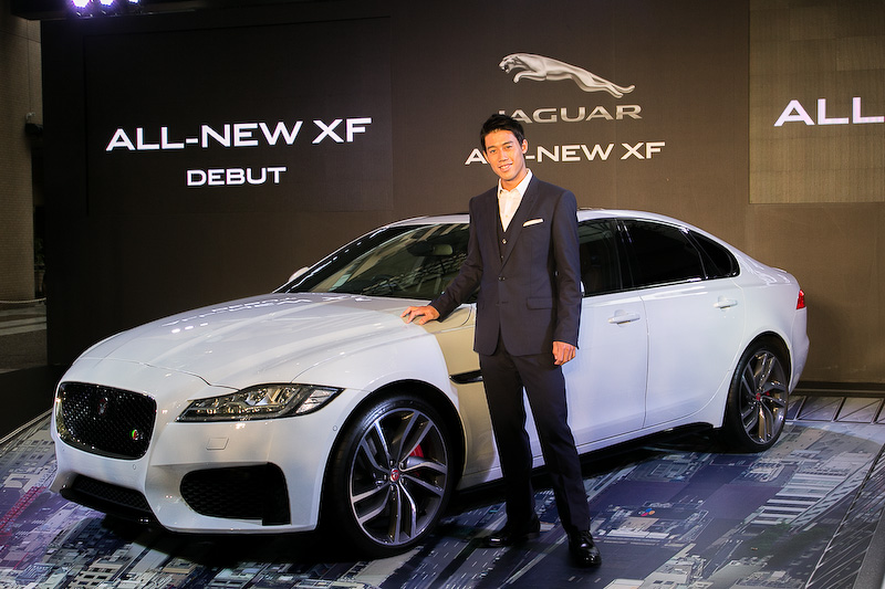ジャガー、錦織選手から“エア・ジャガー”と命名された新型「XF」発表会