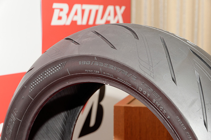 ブリヂストン、2輪車用スポーツラジアル「BATTLAX HYPERSPORTS S21