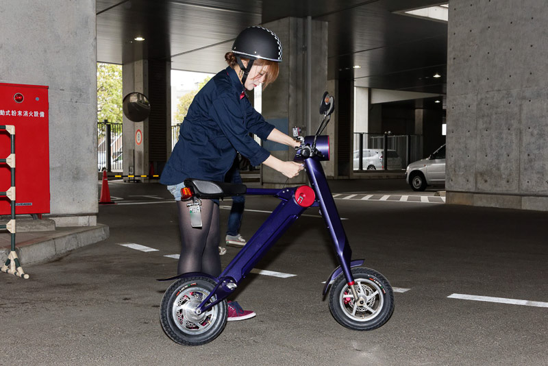 UPQ、公道走行可能な折りたたみ式電動バイク「UPQ BIKE me01」公開 