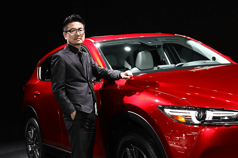 トピック インタビュー 新型 Cx 5 のチーフデザイナー 諌山慎一氏に聞く Car Watch