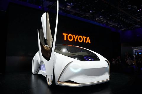 Ces 2017 トヨタが世界初公開した人を理解するai搭載車 Concept 愛i をブースで体験