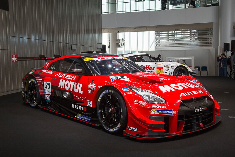 Super Gt参戦車 Motul Autech Gt R 17年はbbsホイール採用 Car Watch