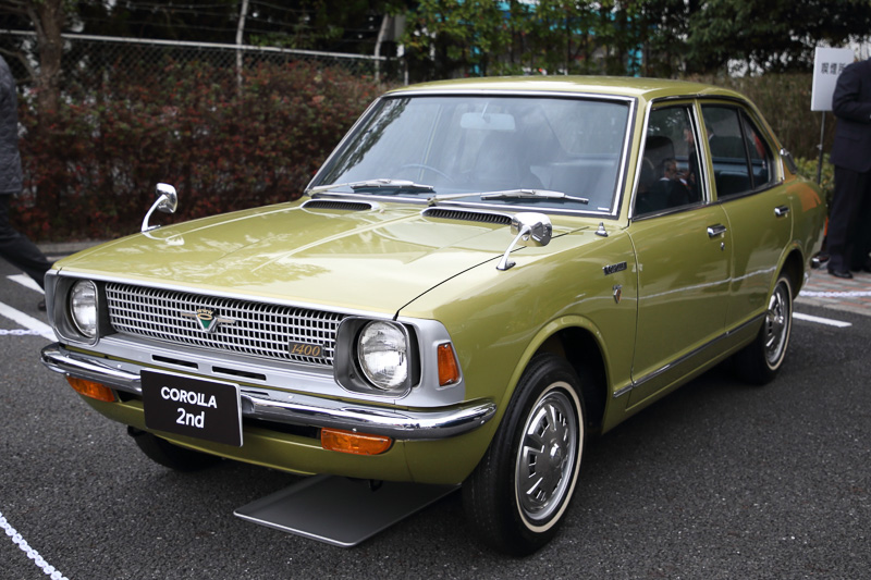 画像］トヨタ、生誕50周年の「カローラ」が花冠をバトンに全国を巡る