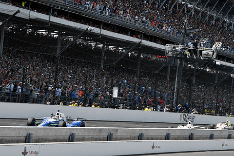 インディ500 17 世界三大レースの1つ インディ500 を26号車 佐藤琢磨 Andretti Autosport ホンダ が劇的初優勝 Car Watch