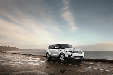 ランドローバー 安全性や利便性を向上させた レンジローバー イヴォーク の特別仕様車2種 Car Watch