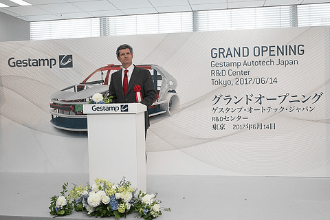 スペイン最大のプレス部品メーカー ゲスタンプ 日本初開設のr Dセンターでオープニングセレモニー開催 Car Watch