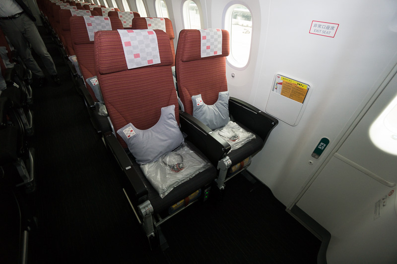 画像］JALのビジネスクラスシート「JAL SKY SUITE」でル・マン24時間