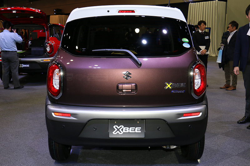 Suzuki xbee салон