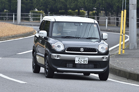 試乗インプレ スズキ クロスビー 車両型式 Daa Mn71s 乗ると期待以上に楽しく いろいろな工夫や遊び心にあふれたクルマ Car Watch