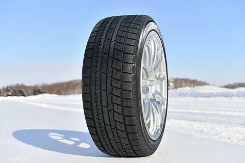 スタッドレスタイヤレビュー 横浜ゴム アイスガード 6 搭載技術を再確認 開発中のランフラットスタッドレスにも試乗 Ttchの新施設 屋内氷盤試験場 も走行 Car Watch