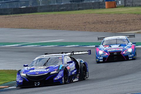 Super Gt 第4戦タイ ポイントリーダー100号車 Raybrig Nsx Gtの山本尚貴選手 ジェンソン バトン選手記者会見 Car Watch