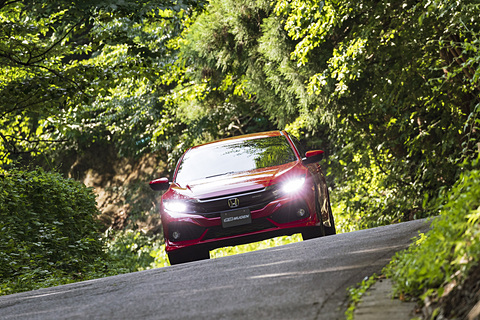 試乗インプレ 18 ワークスチューニンググループ合同試乗会 無限編 プレミアムスポーツに進化した シビック ハッチバック 快適性を高めた オデッセイ の走りをチェック Car Watch