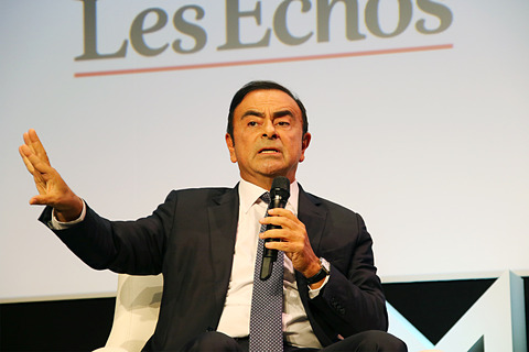 パリモーターショー 2018 ルノー 日産 三菱アライアンス Ceo カルロス ゴーン氏 2022年のアライアンスev販売比率を10 と明言 140万台がevに
