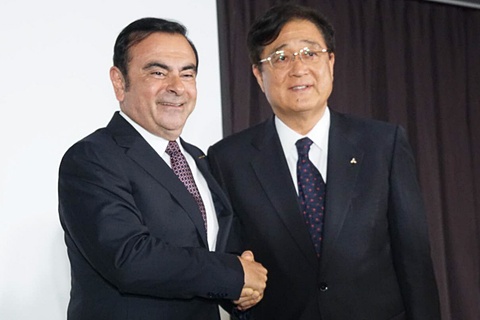 三菱自動車 ゴーン会長逮捕で内部調査 取締役会に解任を提案 Car Watch