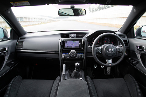 トヨタ 専用6速mt搭載の2代目 マークx Grmn 受注開始 350台限定で513万円 Car Watch