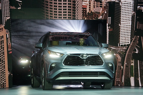 ニューヨークショー 2019】トヨタ、TNGA採用の新型3列シートSUV