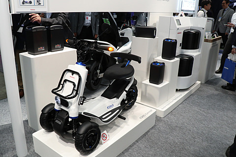 ホンダ 3輪evのパーソナルモビリティ Esmo Concept 世界初公開