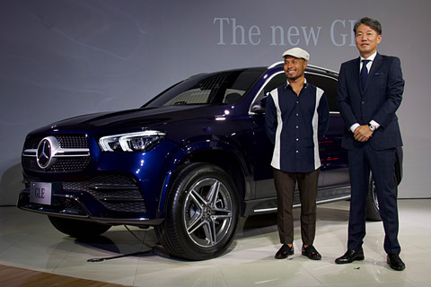 Mercedes Benz Introduces New Suv Gle Which Also Brings The Mild Hybrid Car Watch 48v Electric System On The Market