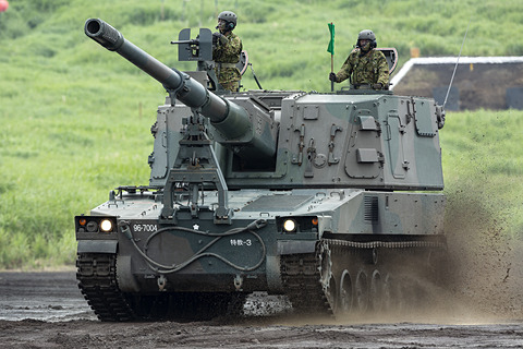 陸上自衛隊 新装備19式装輪155mmりゅう弾砲も公開した 令和元年度富士総合火力演習 レポート Car Watch