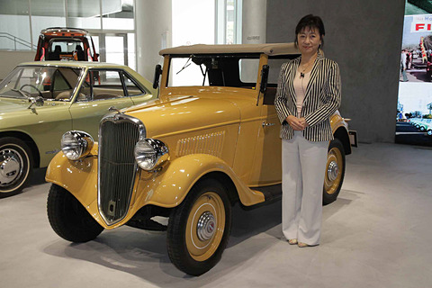 日産グローバル本社ギャラリー 過去最大規模のヘリテージカーを展示する ヘリテージゾーン 公開 Car Watch