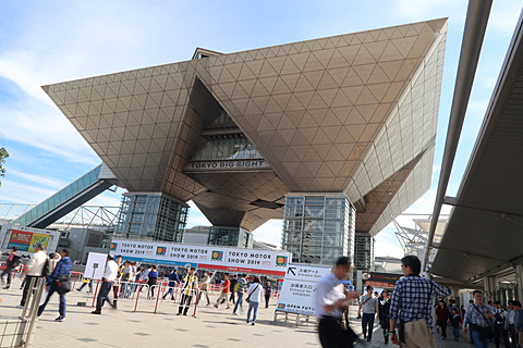 東京モーターショー 19 有明 青海 に分かれた会場を徒歩と電車で往復してみた