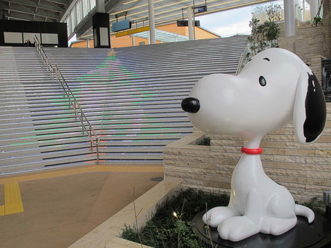 オートバックス 11月13日オープンの Jack Marie グランベリーパーク 施設内覧会 Car Watch