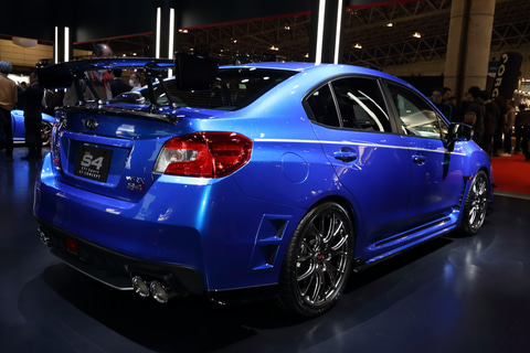 スバルとstiのブースでは Brz Wrx S4 のカスタムコンセプトなど6台展示