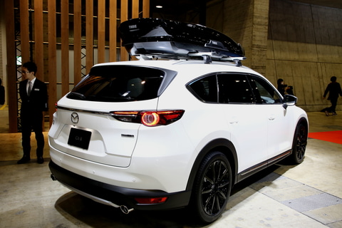 マツダ Suvコンセプトとモータースポーツコンセプトを融合したブース展示