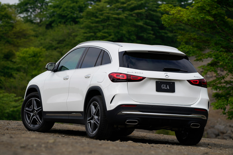 メルセデス ベンツ 新型コンパクトsuv Gla 発表 Gla 0 D 4matic の価格502万円 Car Watch