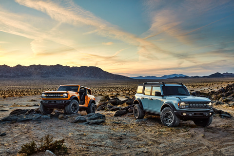フォード 新型suv ブロンコ 発表 ドアも屋根も外せる斬新な構造 Car Watch