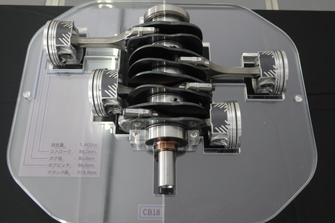 スバル 新型レヴォーグのcb18エンジンは熱効率40 L 2のリーン燃焼やオフセットシリンダー採用 Car Watch