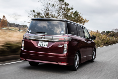 試乗インプレ マイチェンした日産 エルグランド ならではの価値 に改めて触れてみた Car Watch