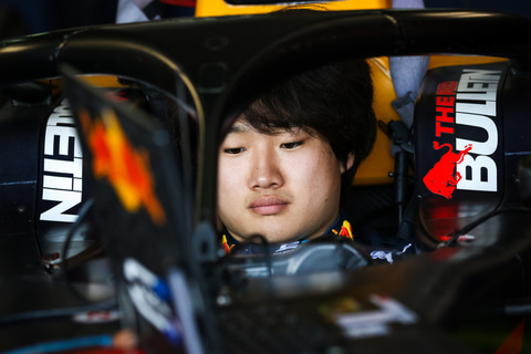 角田裕毅選手 F1ヤングドライバーテスト に参加決定 Car Watch