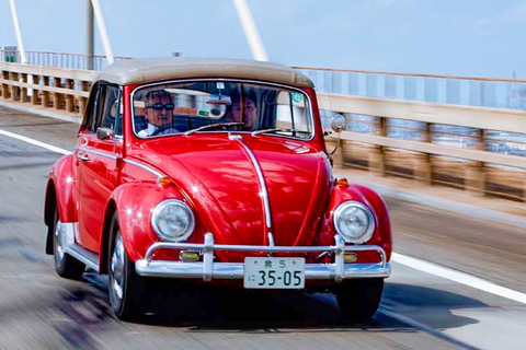 日本で購入された1966年型ビートル タイプ1コンバーチブル 54年ぶりに故郷ドイツに帰る Car Watch