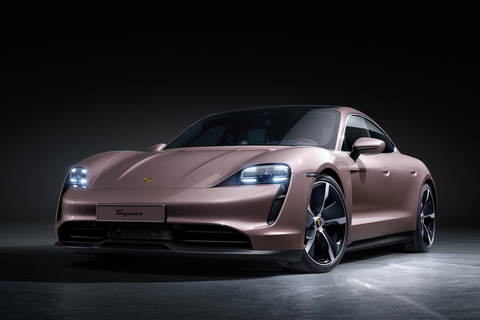 ポルシェ Evスポーツカー タイカン に後輪駆動モデル登場 Car Watch