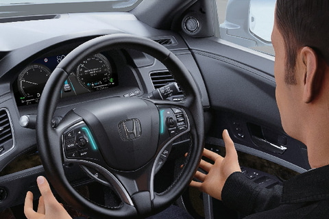 ホンダの新型 レジェンド に搭載された 手放し 機能を紹介 Car Watch
