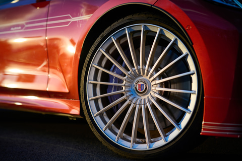 アルピナ Bmw Alpina D3 S 国内販売開始 価格は1078万円から Car Watch