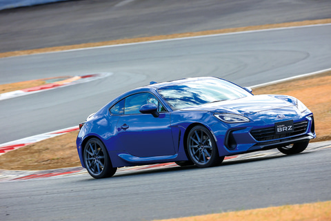 スバル 新型スポーツカー Brz 公開 新2 4リッターエンジン アイサイト搭載で21年夏発売 Car Watch