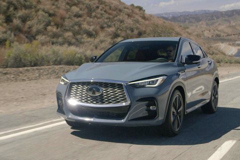 インフィニティ 新型suvクーペ Qx55 22年モデル公開 3列シートクロスオーバー Qx60 の導入予告も Car Watch