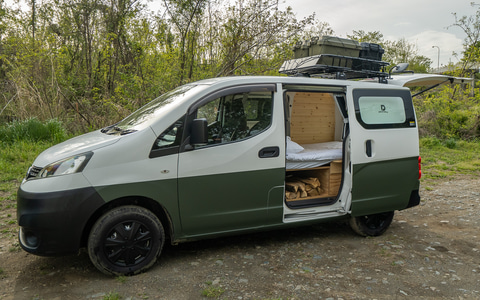 ドリームドライブ 日産 Nv0 ベースのキャンピングバン Kago 407万円から Car Watch